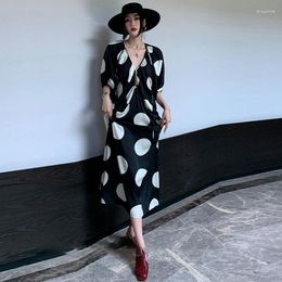 Party Dresses 2023 Vintage Overszie Bat Sleeve Dress Women's Summer Elasticity Dot Print V-Neck Long Baggy Casual Loose