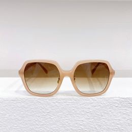 Square Sunglasses Nude/Brown Gradient 40230 Women Summer Sunnies gafas de sol Sonnenbrille UV400 Eye Wear with Box