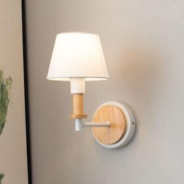 Wall Lamps Nordic Bedside Lamp LED Wooden Cloth Pull The Switch Decor Sconce For Bedroom Bar Living Room Study Indoor Lighting Fixture
