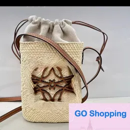 Top New French Style Straw Bag Handmade Women's Woven Bag Bucket Bag Shoulder Messenger Bag Summer Wholesale