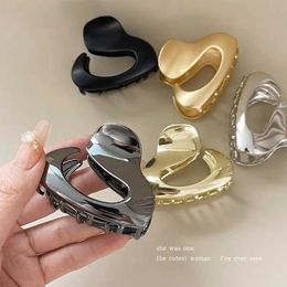 Woman Irregular Geometry Metal Hair Claw Crab Barrettes Hairgrip Simple Sense of Luxury Hair Clip Girl Hairpins Hair Accessories