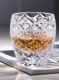 Luxury Edo Kiriko Glasses Hand Cut To Clear Glassware Whiskey Vodka Glass Stemless Cup with Gift Packaging 8oz 1PC HKD230809