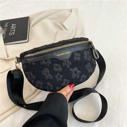 Waist Embroidered Canvas Small Bag Spring/Summer New Large Capacity Flower Temperament Crossbody Chest Fashion Womenstylishdesignerbags