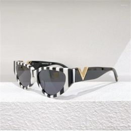 Sunglasses 2023 Cat-eye For Women Zebra Frame Glasses Triangle Outdoor Recreation Sunshade Mirror Men All Can