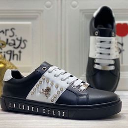 2023 New outdoor casual shoes leather lacing spikes Low top sneakers metal outdoor design mkijkyirt000003