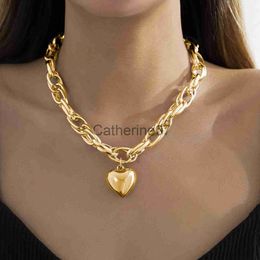 Pendant Necklaces New Trendy Punk Exaggerated Metal Statement Short Collar Clavicle Chain Geometric Heart Pendant Necklace Vintage Hip Hop Jewelry J230809