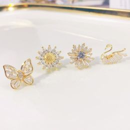 Brooches High-End Rhinestones Flower Brooch Mini Metal Star Butterfly Lapel Pins For Women Scarf Buckle Corsage Fashion Jewellery Gifts