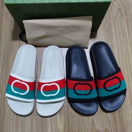 Designer Slipper Interlocking slide sandal For Men Women's Green Red striped luxury Flat Rubber Sandals Italy Luxurys Summer Pool Slippers 01