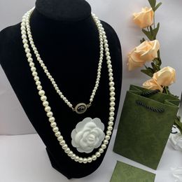 Classic Women Pearl Double Layer Necklace Long Double Letter Collar Chain Designer Sweater Chain Chokers Necklaces Wedding Jewelry With Green Original Box Stamps