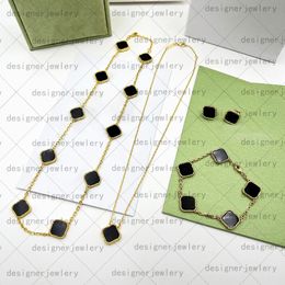 Designer Schmuck Van Clover Halskette für Frauen Goldkette Blumenanhänger Ohrstolzen Armband Abalone Weihnachten Thanksgiving Valentinstag Frauen Halskette
