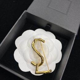 Brand New Stylish Brooch Women Simple Letters S18K Gold Plated Stainless Steel Brooch Simple Personalised Accessories Jewellery