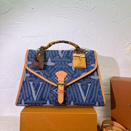 Womens Shoulder Bag Large Capacity Shopping Bag Travel Bag Classic Print Top Handle Canvas Bag Luxury Handbag Shoulder Strap Crossbody Bags Designer Belt 38x24cm