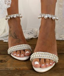 White Pearls Bridal Wedding Shoes 2024 Celebrity Gala Oscar Inspired Formal Party High Chunky Heels 8cm Ivory Champagne Prom Shoe Bridesmaid Wear 33-43 Buckle Strap
