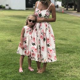 Family Matching Outfits Family Look Mother Daughter Matching Outfits Floral Printed Strapless High Waist Dress Beach Party Wear Baby Girl Clothes R230810