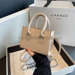 Shoulder Bags Fashionable and foreign style handbag niche crossbody bag casual small square bag women's bag 2023 summer new trend shoulder bagstylishdesignerbags