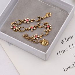 Bangle Fashion Style Bracelets Women Bangle Wristband Cuff Chain Designer Letter Jewelry Crystal Pearl 18K Gold Plated Cuban Chain Wedding Lovers Christmas Gifts