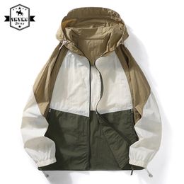 Mens Jackets Summer UPF 50 UV Sun Protection Skin Jacket Coats Men UltraLight Hooded Sportswear Patchwork Outwear Windbreaker Casual 230810