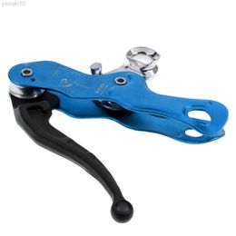 Rock Protection Climbing Descender Self Locking Self Braking Belay Device Rappelling Gear Assisted Descender Stopper Hand Control for Outdoor HKD230810