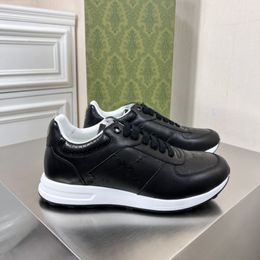 2023 Casual Shoes Designer Men Sneaker Black Men Women Shoe Strawberry Wave Mouth Tiger Web Print Vintage Trainer White Man Woman Variety shoes