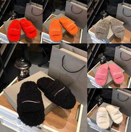 Slippers Top Quality Designer Luxury Womens Slippers Ladies Winter Wool Slides Fur Fluffy Furry Warm letters Sandals Comfortable Fuzzy Flop Slipper Z230810