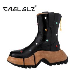 Boots Thick sole and ankle boots for women rivet short genuine leather round toe combat women's zippered motorcycle 230810