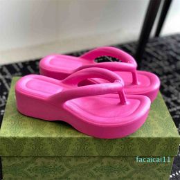 Designer spring and summer muffin sandals for fashionable and stylish items shoes