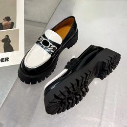 New designer dress shoes Interlocking Lug sole Platform Loafers white black luxury womens leather ladies high heel flat Shoe Eur 35-40