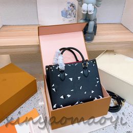 2022 designer luxury OnTheGo Tote handbag small shopping bag long and short handles can be carried on the shoulder Size: 25cm*20cm b013