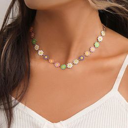 Choker Fashion Classic Multicolor Drop Oil Daisy Necklaces For Women Elegant Unique Vacation Style Necklace Party Casual Jewellery