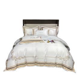 White Silk Cotton Bedding Set Luxury 4pcs Satin Bed Sets Solid Colour Embroidery Duvet Cover King Queen Size Bedclothes Bed Linen P212L