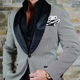 Men's Suits 2023 Plaid Men With Black Pants 2 Piece Slim Fit Wedding Tuxedos Male Set Suit Blazer Mens Fashion Design Clothes Latest