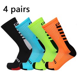 Men's Socks 4 pairs of professional cycling socks Road bike running compression socks calcetines hombre futbol 230809