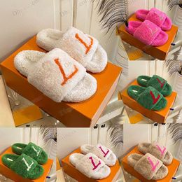 designer fluffy woman slipper sandals platform Outdoor Flat Sandals Summer Lightweight pink green platform fuzzy fur slippers fashion fluffy Slip On Slides slip