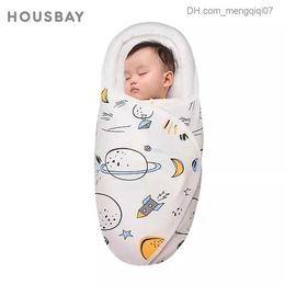 Pajamas Baby sleeping bag 0-6 months old newborn baby shower packaging thin 1 Tog soft cotton cocoon design head and neck protector Z230810