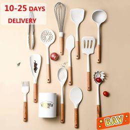 Cooking Utensils 1PCS White Silicone Kitchenware Extended Head Spatula Kitchen Tool Modern Minimalist Solid Wood Handle Baking 230809