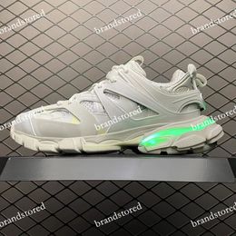 Designers Sneakers LED Shoes Women Men Shoes Track 3 light Sneakers Mesh Nylon Printed Leather Trainers Thick Bottom Triple S Shoe With Box size 35-45