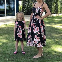 Family Matching Outfits Family Look Mother Daughter Matching Outfits Floral Printed Strapless High Waist Dress Beach Party Wear Baby Girl Clothes