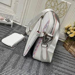 Designer luggage Messenger bag men and women fashion leather Original single quality crossbody bag detachable shoulder Strap sacoc2780