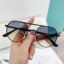 Sunglasses Round Alloy Frame Men's Eyewear Women Sun Glasses Ladies Sunshade Male Eyeglasses Female UV400 Oculos