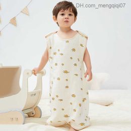 Pyjamas Baby Sleeping Bag Sleeveless Tank Top Cotton Yarn Newborn Baby Kick Prevention Quilt Summer Thin Blanket Z230810