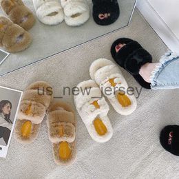 Slippers New Autumn Winter Shoes Women's Korean Version Fashion Thick Bottom Words Flat Bottom Comfortable Outerwear Plush Slippers J230810