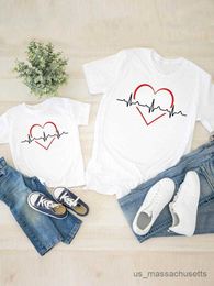 Family Matching Outfits Heartbeat Love Women Kid Child Summer Mom Mama Girl Mother Tee T-shirt Clothes Clothing Family Matching Outfits R230810