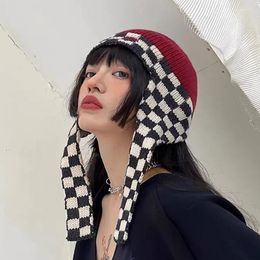 Berets Retro Knitted Checkerboard Pilot Hat Women's Winter Ear Protection Braided Trend Beanies Embroidery Wool Hats For Female's