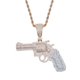 Pendant Necklaces Hip Hop Ice Out Bling Crystal Zircon Pistol Pendant Necklace for Men Women Rock Punk Rap Street Party Jewellery 230810