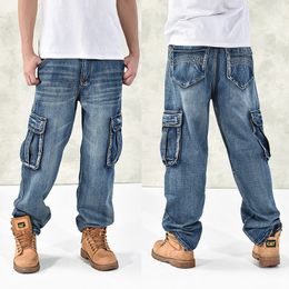 Mens Jeans Large Size 3044 Fashion Loose Big Pockets HipHop Skateboard Casual Men Denim Blue Black Design Brand 230810