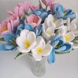 Decorative Flowers Finished Hand Knitted Tulip Artificial Wool Crochet Tulips Simulation Bouquet Home Wedding Decor Handmade Fake Flower