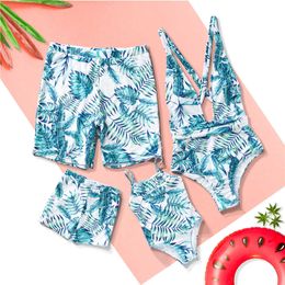 Family Matching Outfits Family Look Mom and Me Swimwear Mother and Daughter Swimsuit Dad Son Beach Shorts Holiday Family Matching Outfits