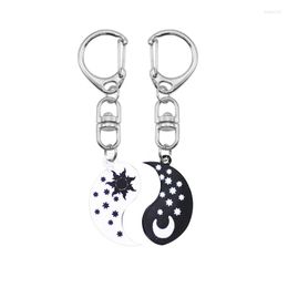 Keychains Retro Sun And Moon Black White Pendant Keychain Men Women Outing Backpack Car Fashion Female Jewellery Gift Wholesale