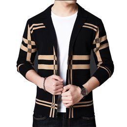 designer mens jacket cardigan sweater spring and autumn windproof tshirt fashion hooded sports windbreaker casual zipper jacket clothing technology fleece