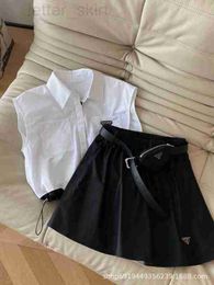 Skirts designer P Family 23 Summer New Versatile Half Skirt High Waist Umbrella Mini Short with Small Body Bag Decoration E2UY